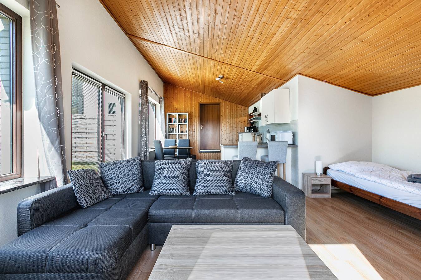 Ganzes Studio, Studio 'Wiesenblick 2' mit privater Terrasse, privatem Garten und Wi-Fi in Weddingstedt, Heide und Umgebung