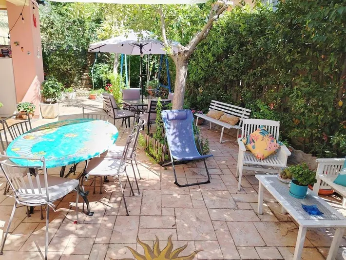 Apartamento de vacaciones para 5 personas, con jardín y vistas - 1
