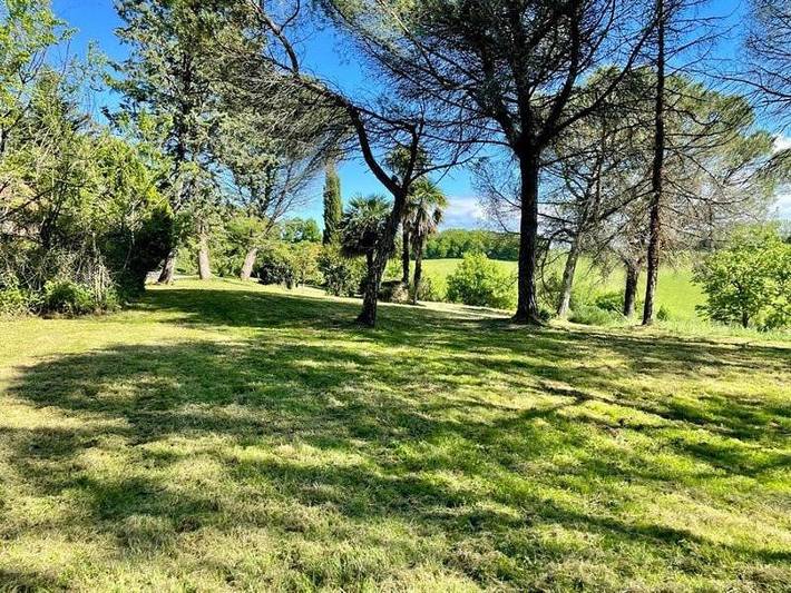 Gîte pour 3 personnes, avec jardin ainsi que terrasse et vue à Lupiac - 2