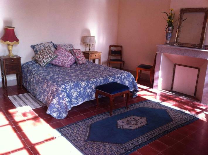 Location de vacances pour 3 personnes, avec vue et jardin à Sainte-Valière