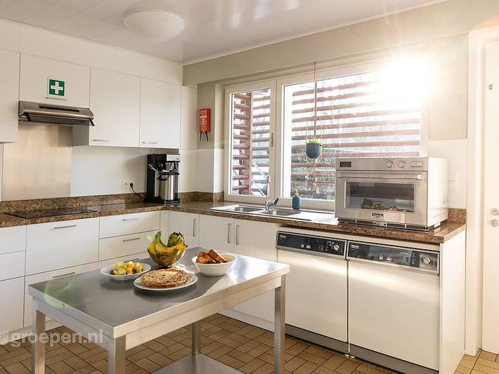 Location de vacances pour 23 personnes, avec terrasse et balcon/terrasse à Heusden-Zolder - 4