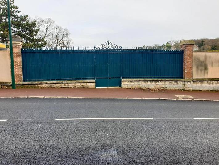Gîte pour 4 personnes, avec Terrasse ainsi que Jardin et Vue à Bougival