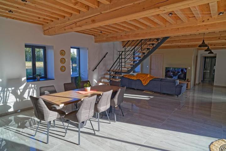 Location de vacances pour 10 personnes, avec Terrasse et Jardin à Champeau-en-Morvan