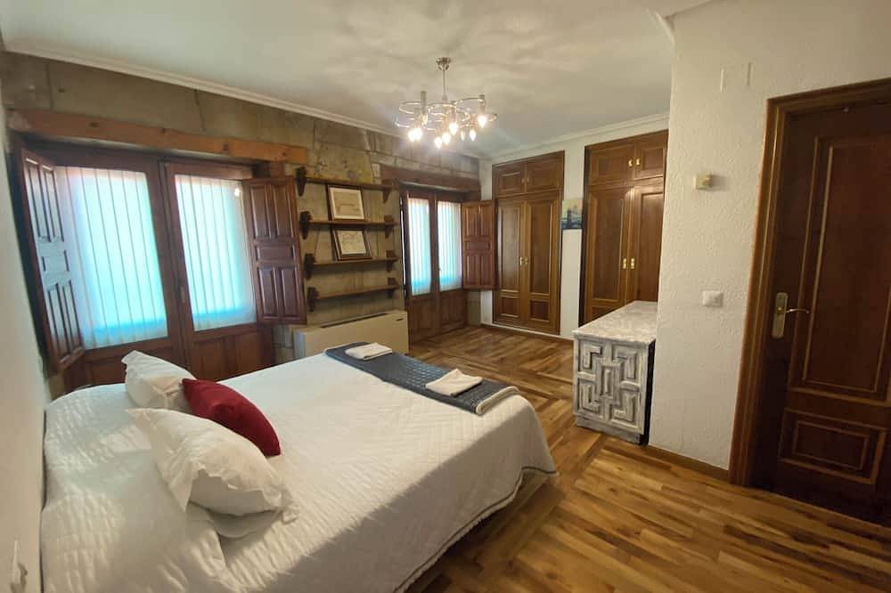 Entire apartment, Beautiful apartment in the Plaza Mayor of Salamanca. in Centro (Salamanca), Salamanca