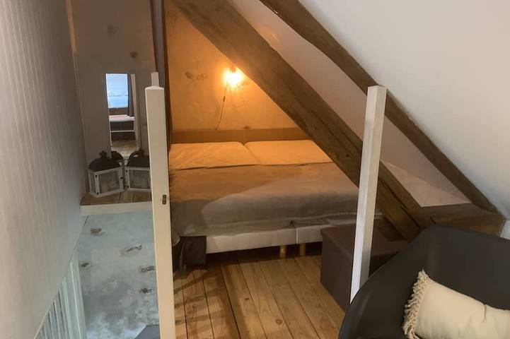 Casa rural en el campo-12 pers-en encantadora aldea de vinos in Nièvre