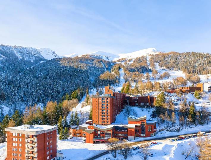 Parc de vacances pour 4 personnes, avec terrasse ainsi que jacuzzi et sauna dans les Alpes francaises - 2