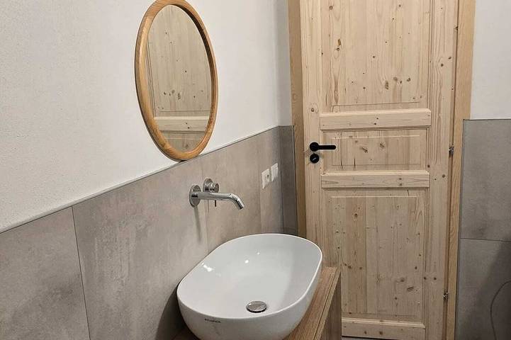 Appartamento intero, LakeView LakeComo 4Seasons, Terrace, 30m to Lake! by Stayhere-Lakecomo in Acquaseria, Comune di San Siro