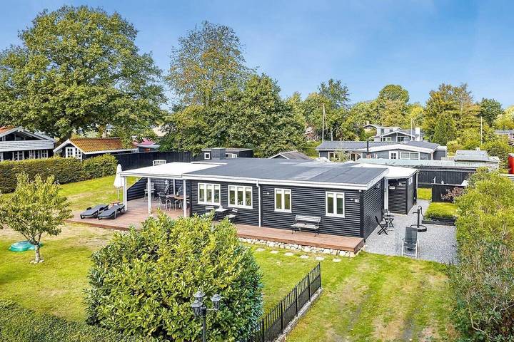Ferienhaus für 8 Personen, mit Terrasse in Odder und Umgebung