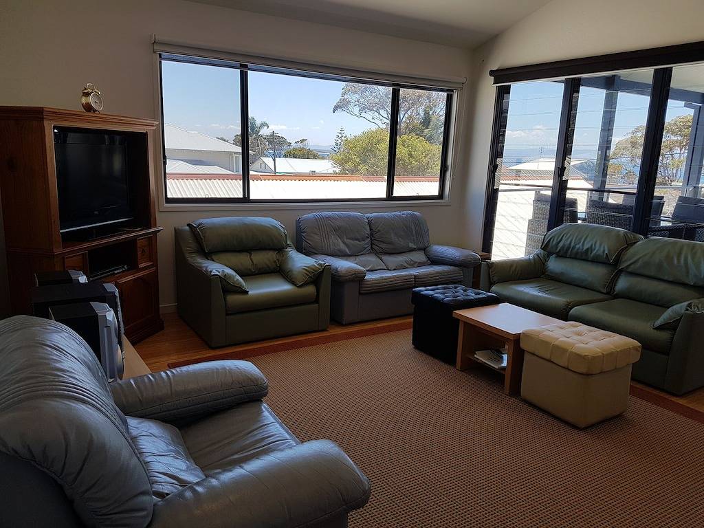 \"Lazy Dayz\" Currarong Strandhaus. 50 m von unberührten Stränden und Wanderwegen entfernt in Currarong, Jervis Bay