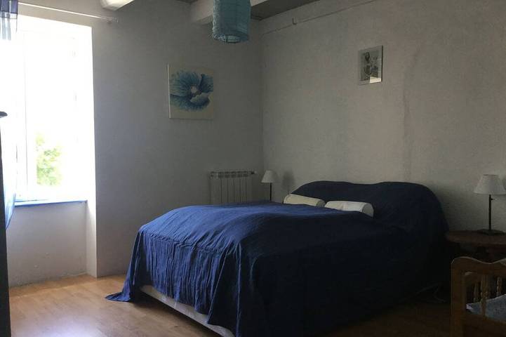 Gîtes/Grande maison de famille à la campagne très calme 20 Pers, 8 chamb, 3 Sdb in Montjaux, Parc naturel régional des Grands Causses