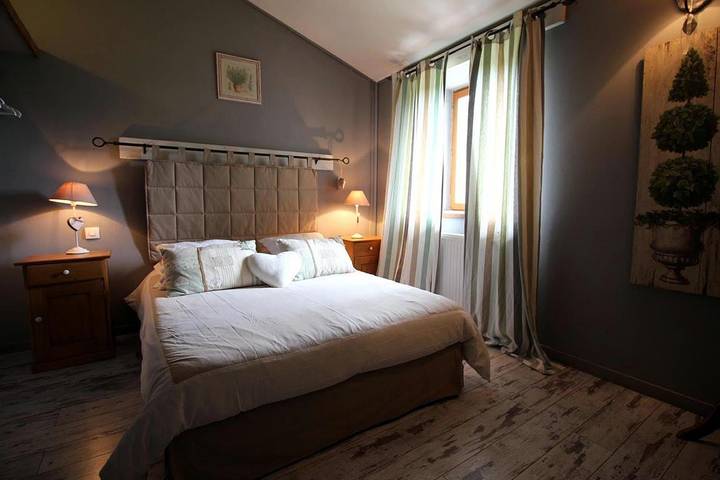 Chambre d’hôte pour 5 personnes, avec piscine et jacuzzi ainsi que jardin et sauna, animaux acceptés dans le Limousin - 4