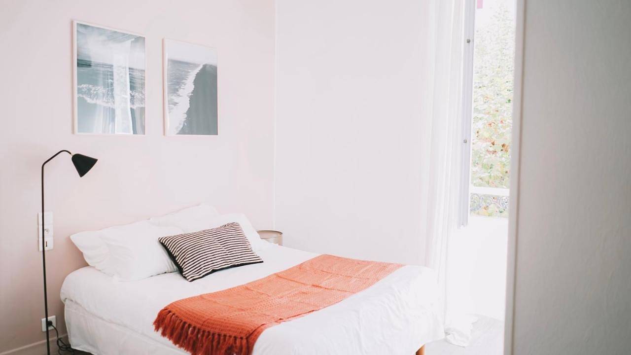 Double Room with Private External Shower in Biarritz, Région de Bayonne