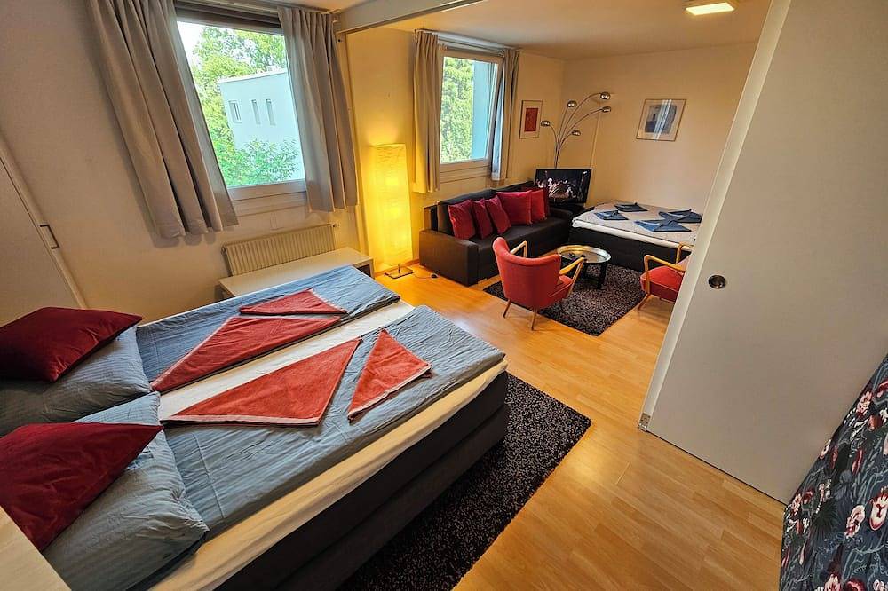 Ganze Wohnung, Yuki's Place - Un-Vic, Danube Beach and Subway near to Downtown Vienna in Wien, Donau Niederösterreich