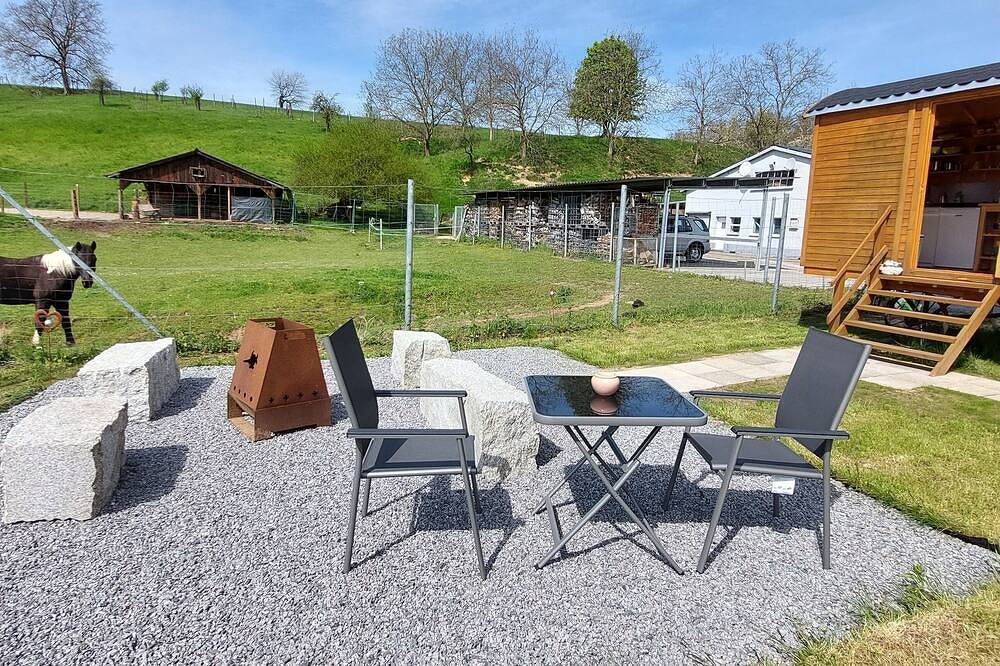 Bauwagen für 2 Personen, ruhige Lage, sehr idyllisch, Hund erlaubt! in Mörlenbach, Bergstraße