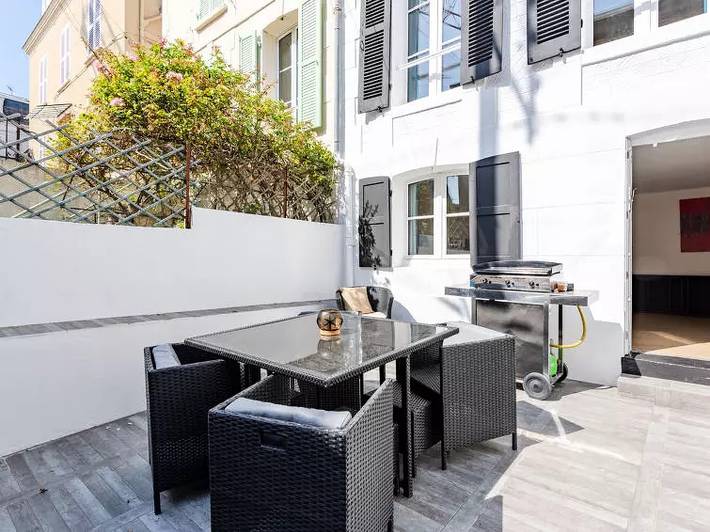 Location de vacances pour 6 personnes, avec terrasse dans Office De Tourisme De Trouville Sur Mer - 4