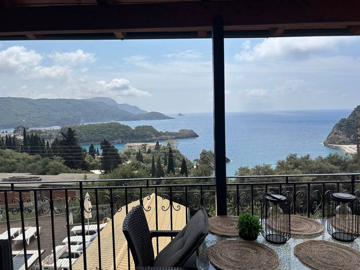 Hel lägenhet, Apartment 'Angela Panorama' with Sea View, Wi-Fi and Air Conditioning in Paleokastritsa, Korfu