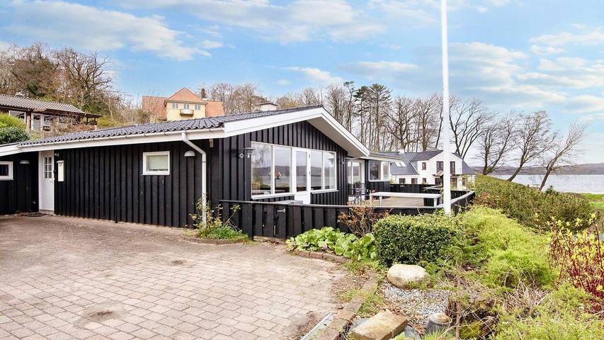 Ferienhaus für 6 Personen, mit Terrasse und Ausblick - 1