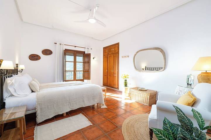 Location de vacances pour 20 personnes, avec Balcon et Terrasse ainsi que Jardin et Sauna à Casarabonela - 4
