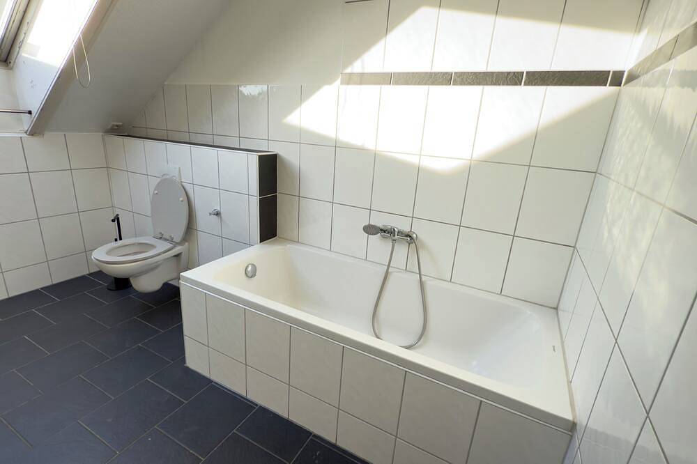 Appartamento intero, Cozy apartment with 3 single beds & kitchen in Leverkusen in Leverkusen, Bergisches Land