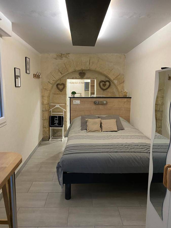 Double Room in Villeneuve-lès-Avignon, Région de Nîmes