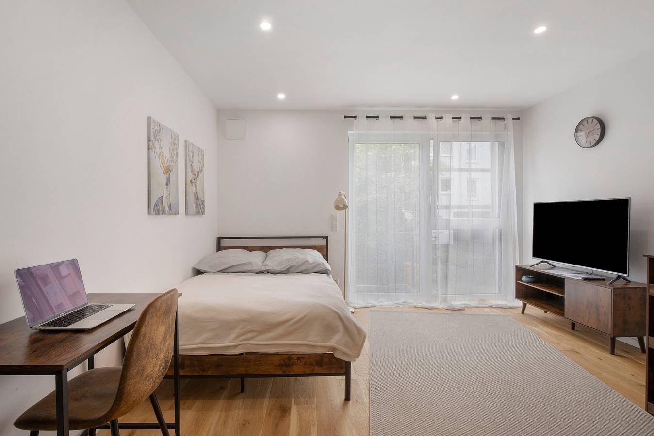 Ganze Wohnung, Studio „Ay Homes 10“ mit Balkon und Wlan in Augsburg, Bayerisch Schwaben