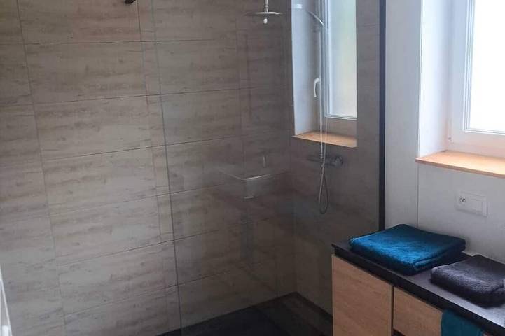 Entire apartment, Cozy apartment with large garden, ideal for 5 people - Eschviller in Volmunster, Sarreguemines