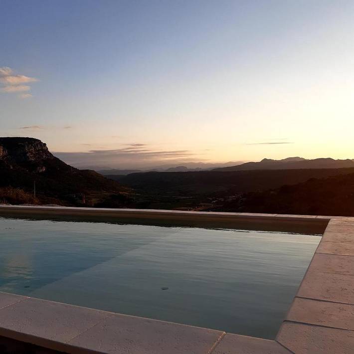 Location de vacances pour 5 personnes, avec vue ainsi que piscine et jardin à Vingrau - 3