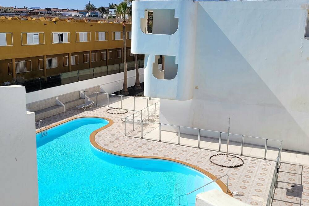 Entire apartment, Coastal Apartment Ocean Breeze Caleta with Sea View in Costa de Antigua, Antigua