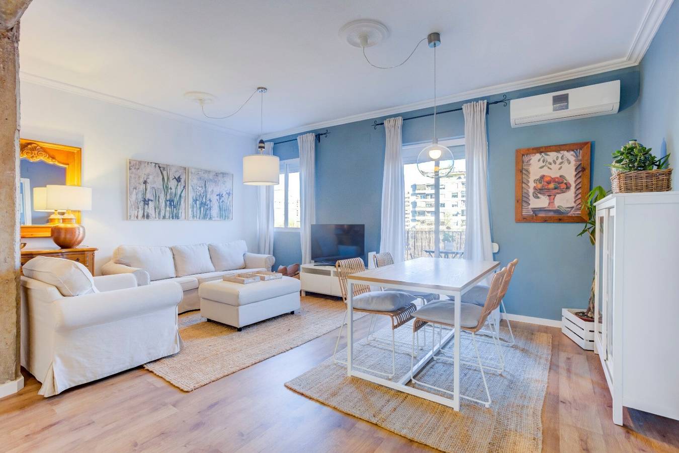 Appartamento intero, Appartamento Valencia-living con balcone, aria condizionata e Wi-Fi in Valencia City Centre, Valencia