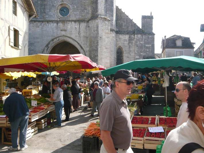 Gîte pour 2 personnes, avec piscine et terrasse ainsi que jacuzzi et jardin à Boisse - 3