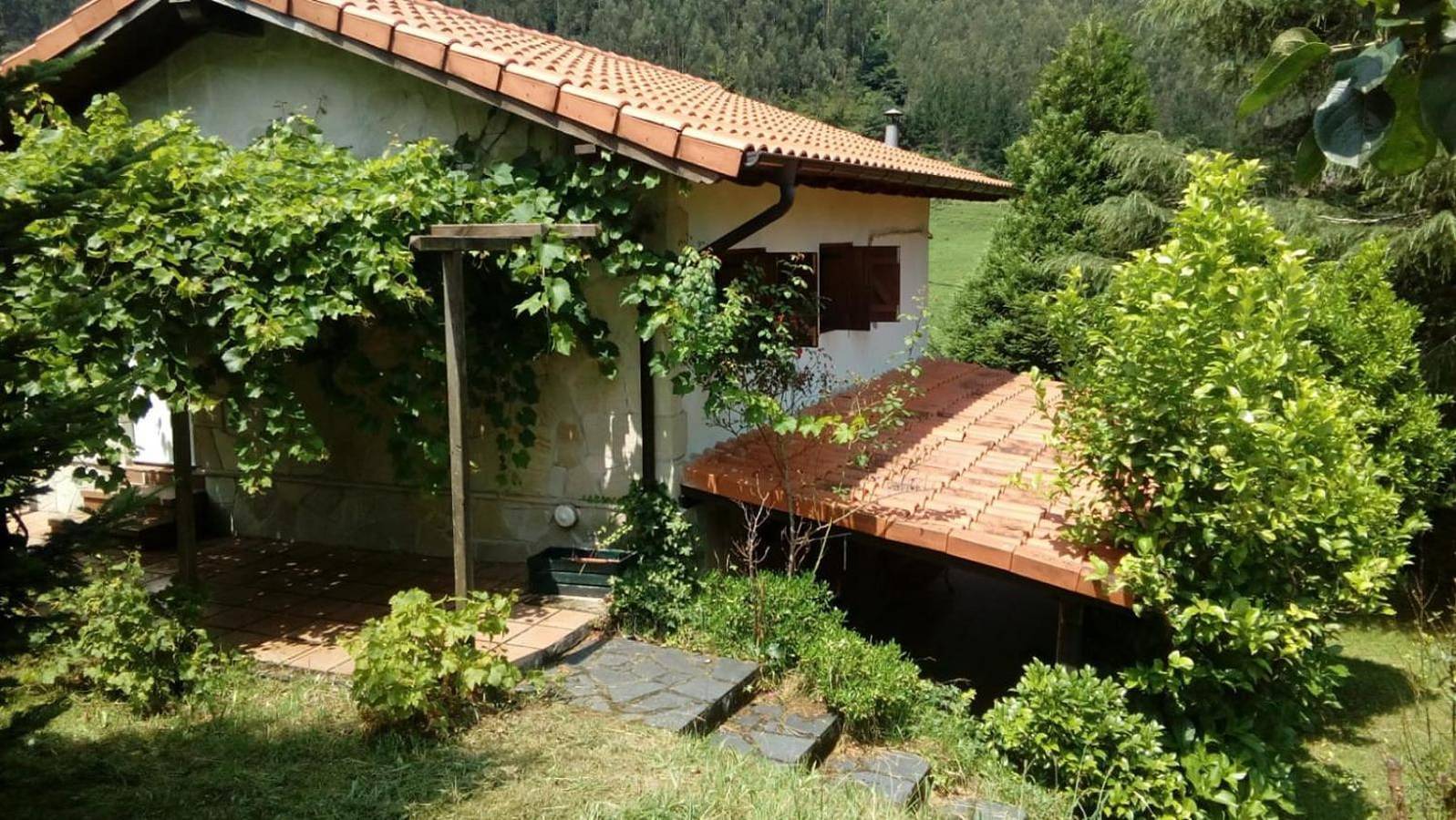 Maison de vacances 'Las Rozas' avec vue sur la montagne et Wi-Fi in Puente Viesgo, Côte Cantabrienne