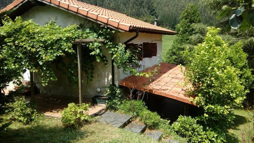 Apartamento para 7 personas, con jardín, Se admiten mascotas en Costa de Cantabria