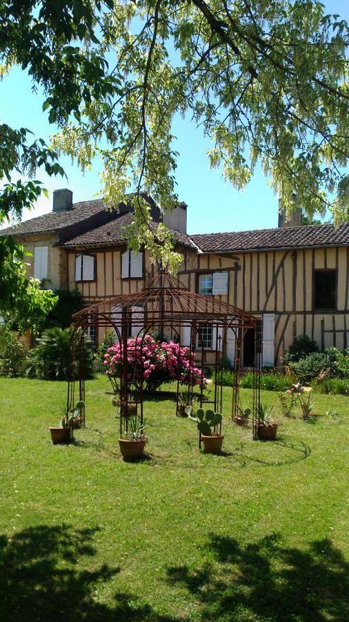 Chambre d’hôte pour 5 personnes, avec jardin ainsi que piscine et terrasse, adapté aux familles dans le Gers - 2