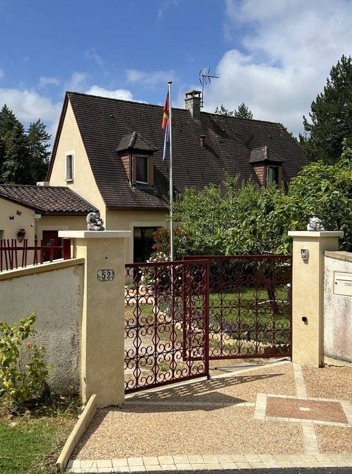 Chambre & table d'hôtes l'Olivianne avec salon privatif - Chambre et salon privatif l'Olivianne in Sarlat-la-Canéda, Périgord Noir