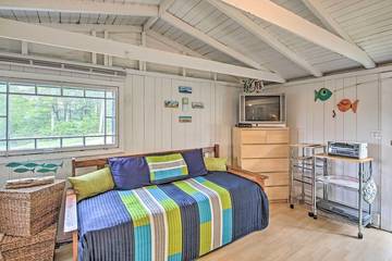 Log Cabin for 4 Guests in Bristol (NH), Newfound Lake, Picture 3