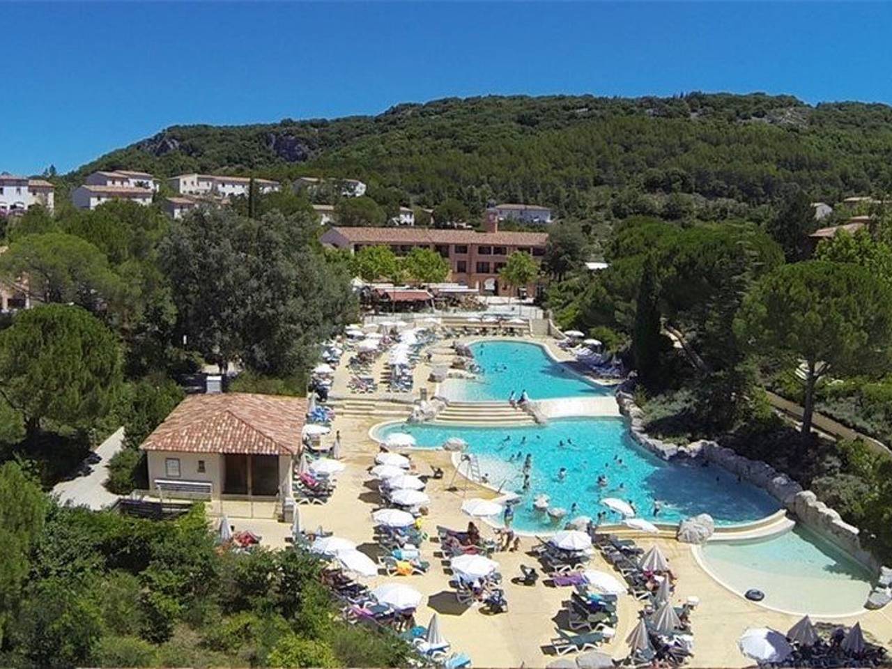 Duplex 2 Br, 6 Pers, Terrasse Privée, Wifi, Animaux Ok – Grospierres in Grospierres, Ardèche