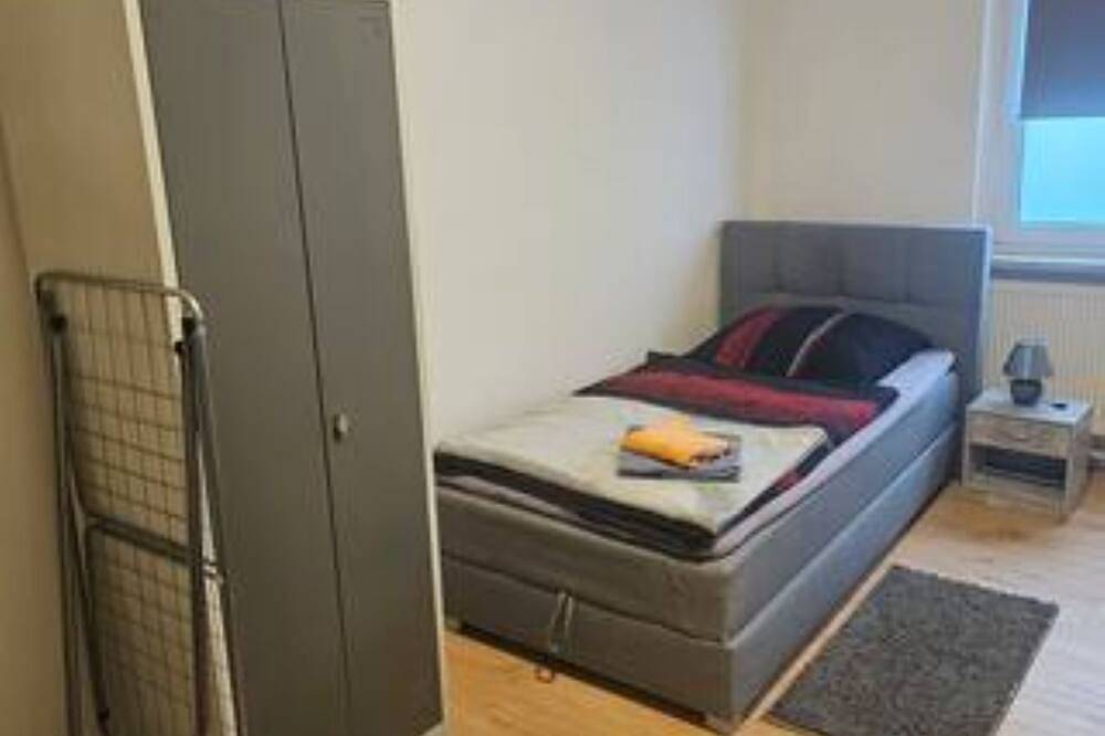 Ganze Wohnung, Ferienwohnung/App. für 5 Gäste mit 80m² in Leuna in Leuna, Saale-Unstrut