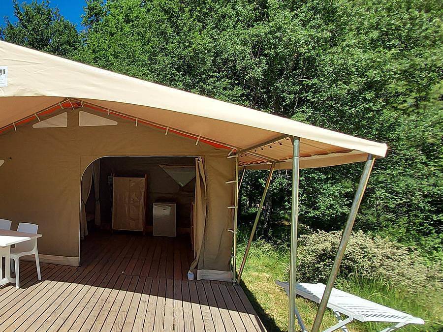 Camping Domaine de Corneuil - Tente 4 personnes - Lodge Glamping et Nature in Mareuil en Périgord, Parc naturel régional Périgord-Limousin
