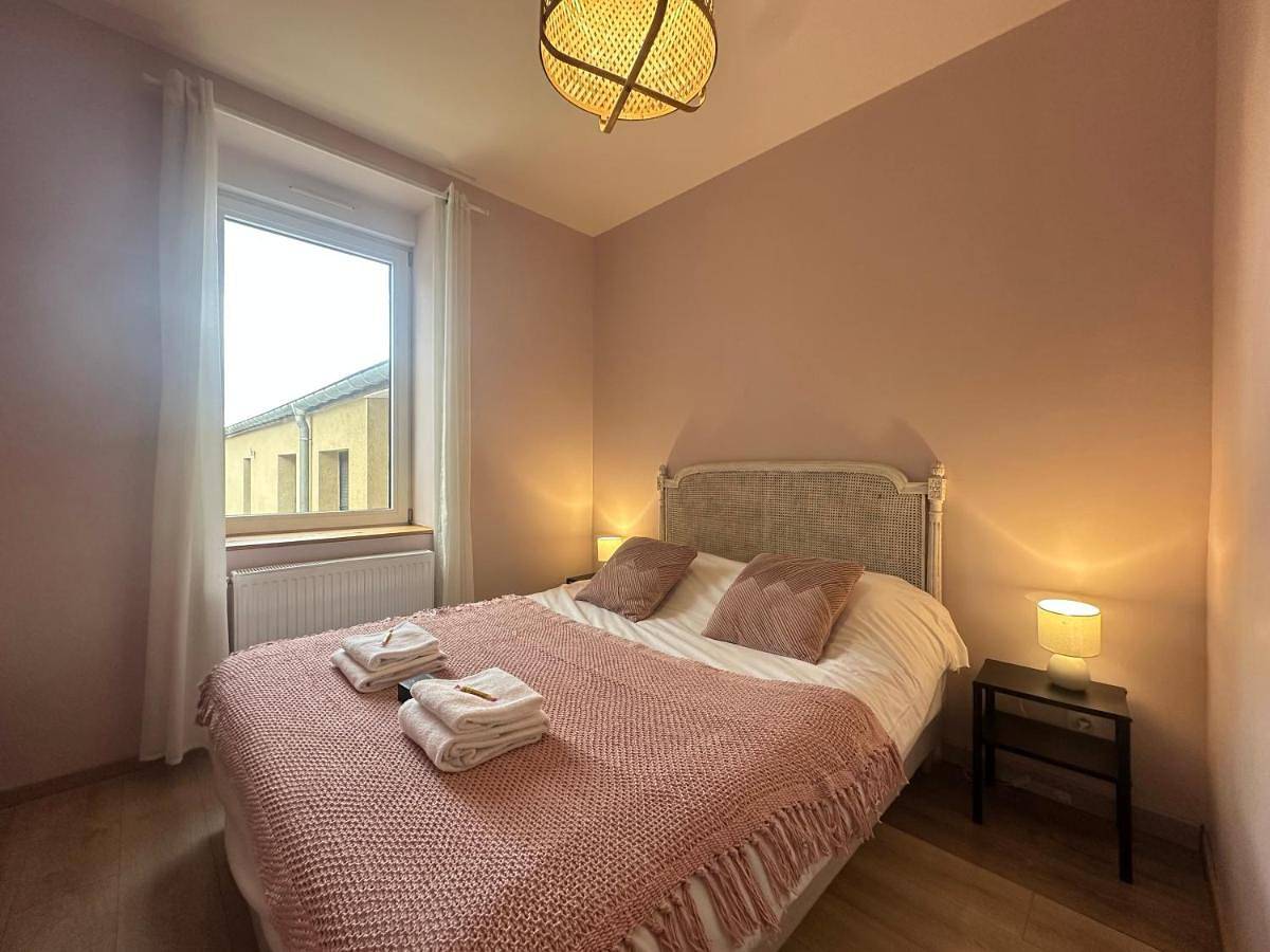 Appartement entier, M Maison Frescaty cosy calme avec parking privé in Montigny-lès-Metz, Metz-Campagne