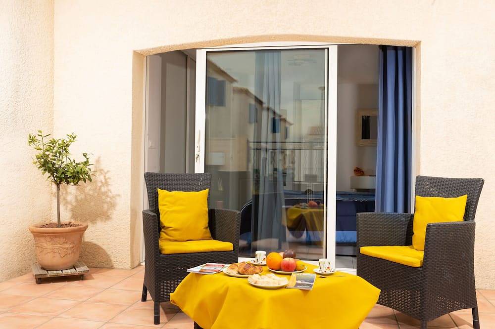 Grand Confort, pratique, au Calme avec stationnement gratuit, à 800 m de la cité in Aigues-Mortes, Côte d'Améthyste