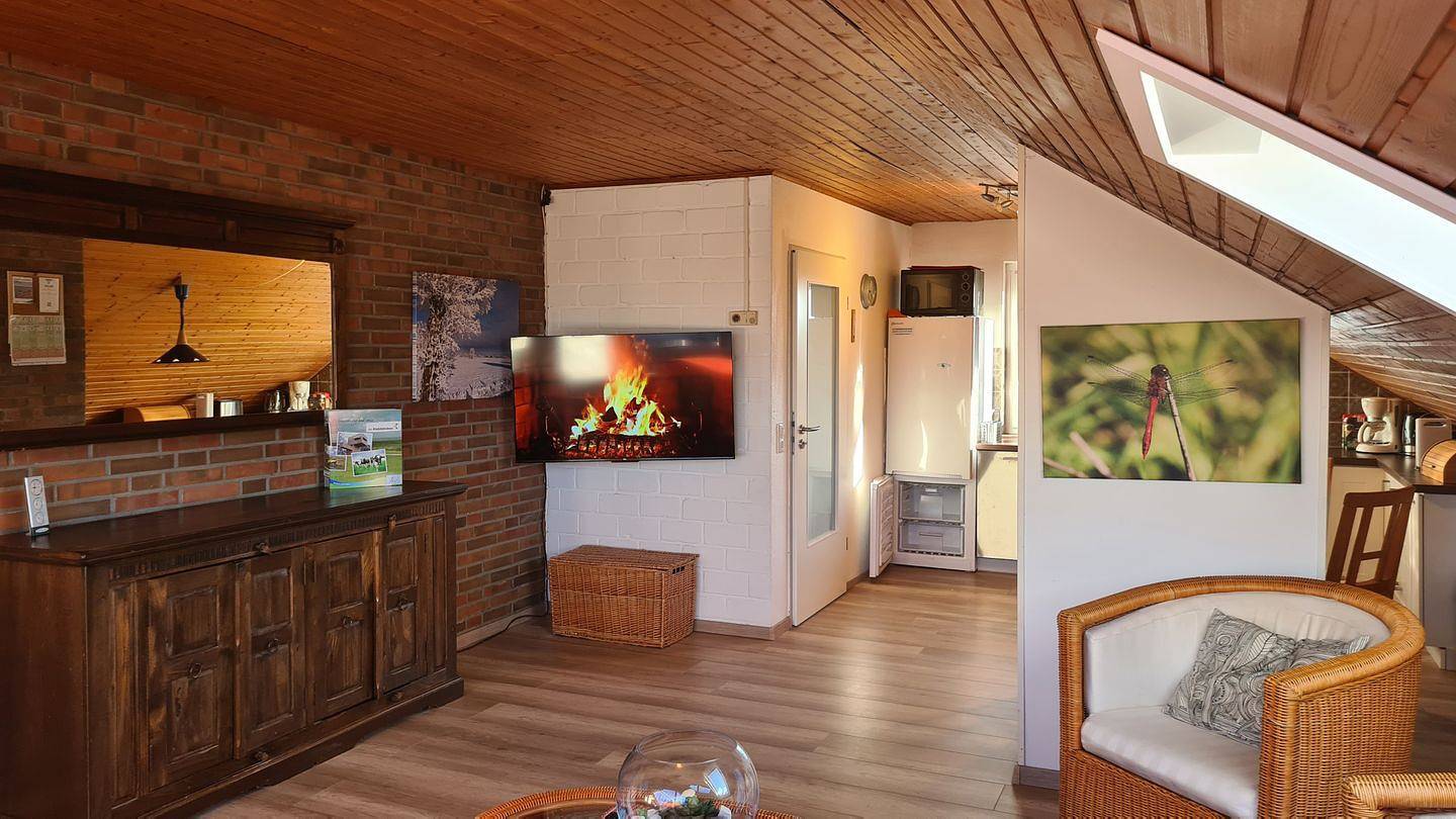 Ganze Wohnung, Komfortable Ferienwohnung Kiebitzküken mit Terrasse, Gartenblick und Strandnähe in Sehestedt (Jade), Jade