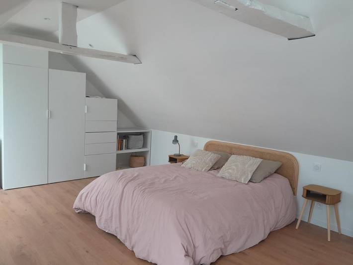 Location de vacances pour 2 personnes, avec Terrasse ainsi que Jardin et Piscine à Plaintel