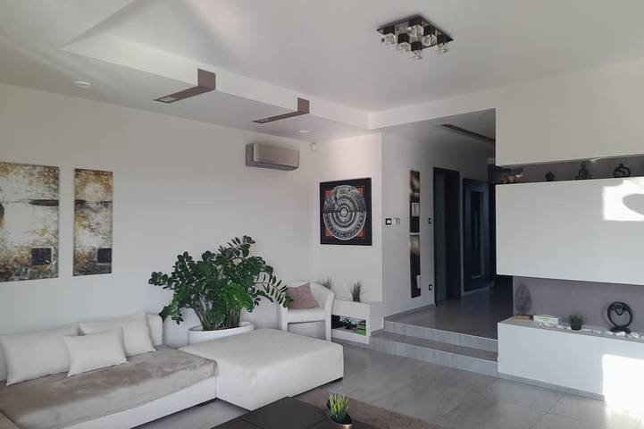 Private Familienvilla mit Jacuzzi und Pool in Wudersch, Danube-Ipoly National Park