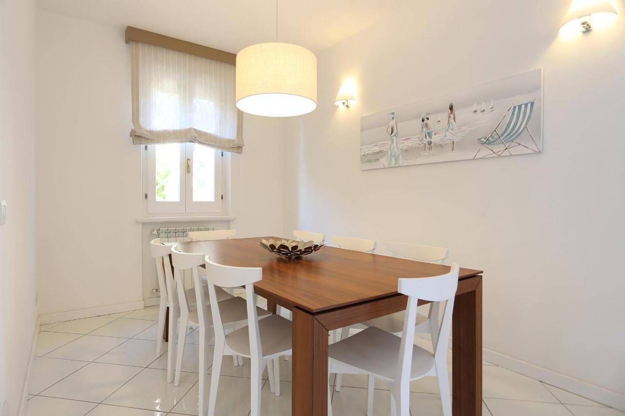 Villa in Marina di Pietrasanta, Pietrasanta