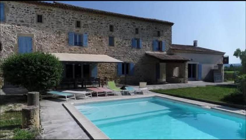 Location de vacances pour 8 personnes, avec jardin ainsi que piscine et vue à Gaujac - 2