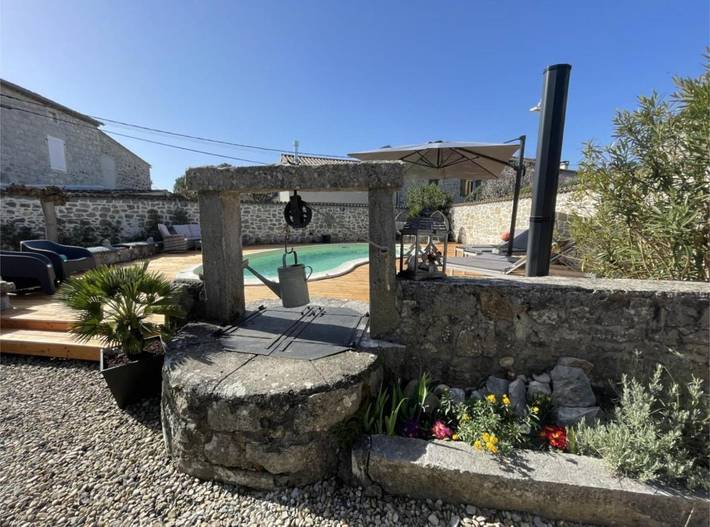 Chambre d’hôte pour 2 personnes, avec piscine ainsi que jardin et jacuzzi à Saint-Alban-Auriolles - 3