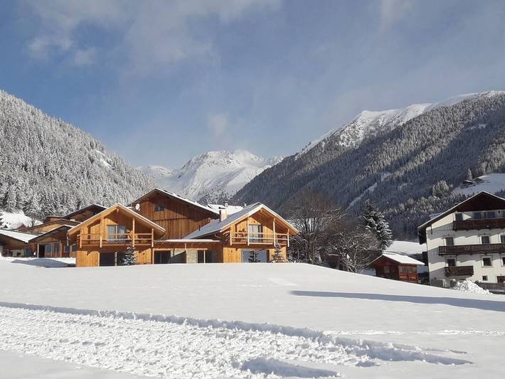 Ferienwohnung für 6 Personen, mit Ausblick und Terrasse sowie Sauna und Garten am Kronplatz