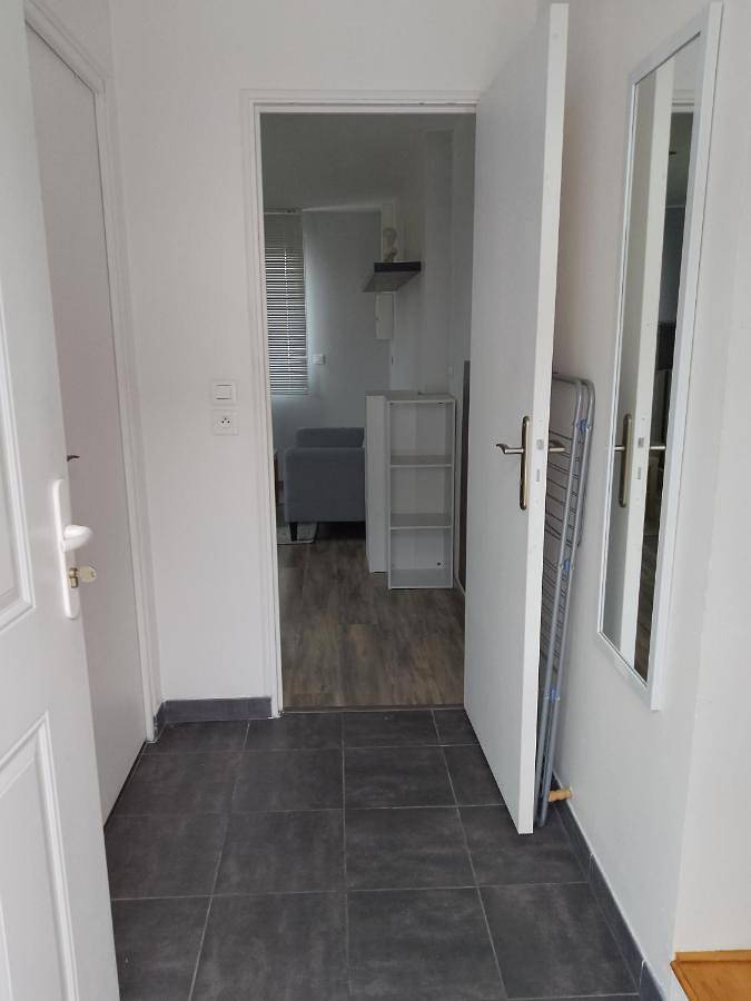 Gîte pour 2 personnes, avec terrasse, animaux acceptés à Boran-sur-Oise - 4