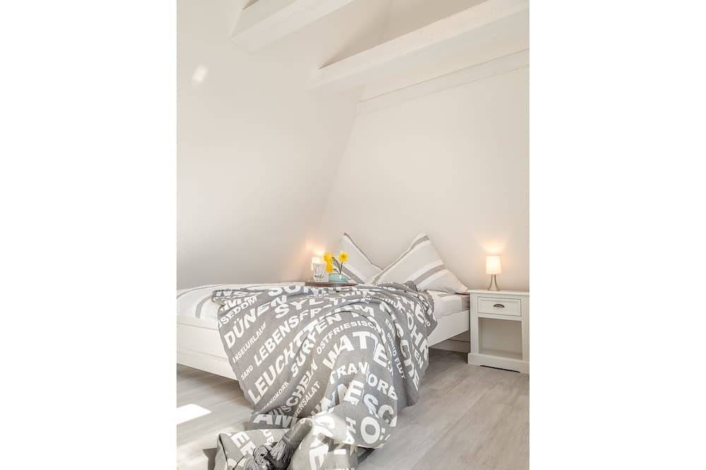 Ganze Wohnung, Mitten unter dem Dach befindet sich das Appartement Tessa mit seinem lichtdurchf in Tinnum, Sylt (Gemeinde)