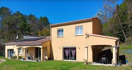 Gîte pour 8 personnes, avec vue et jardin, animaux acceptés dans Flaviac